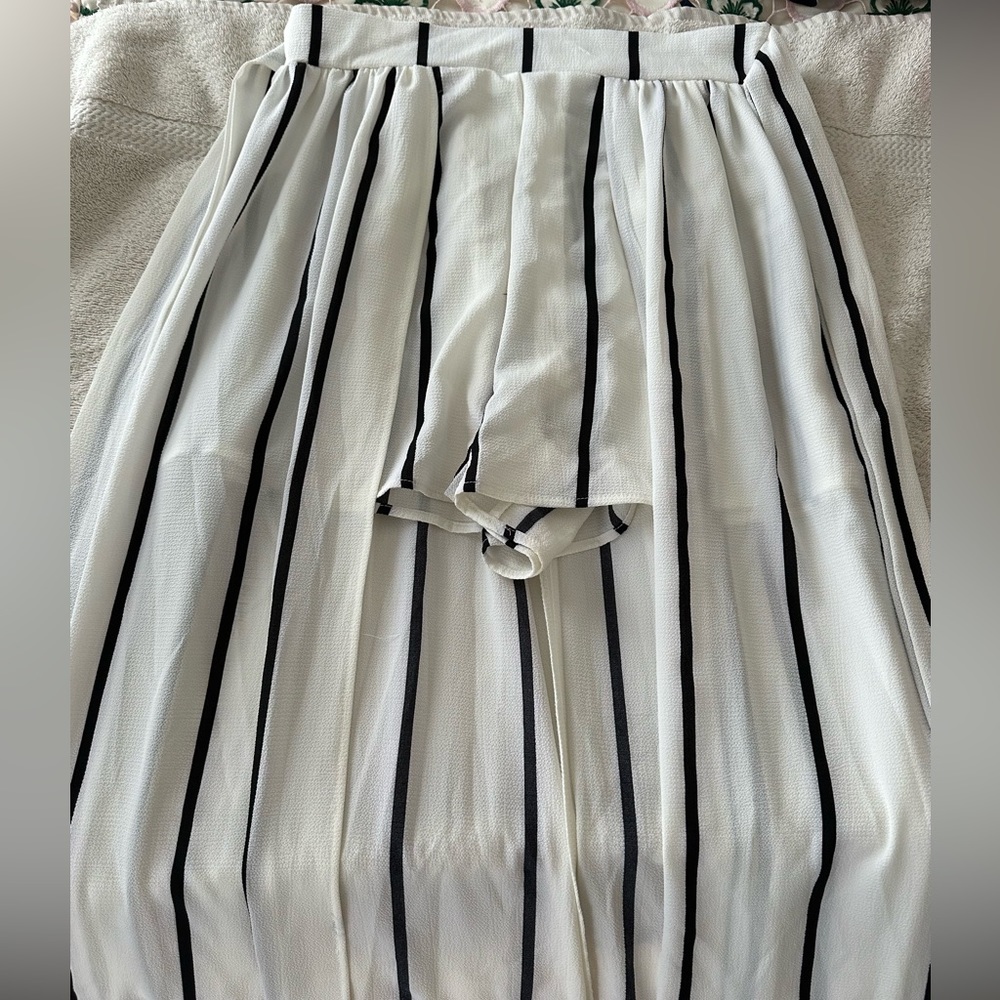 Pants/dress